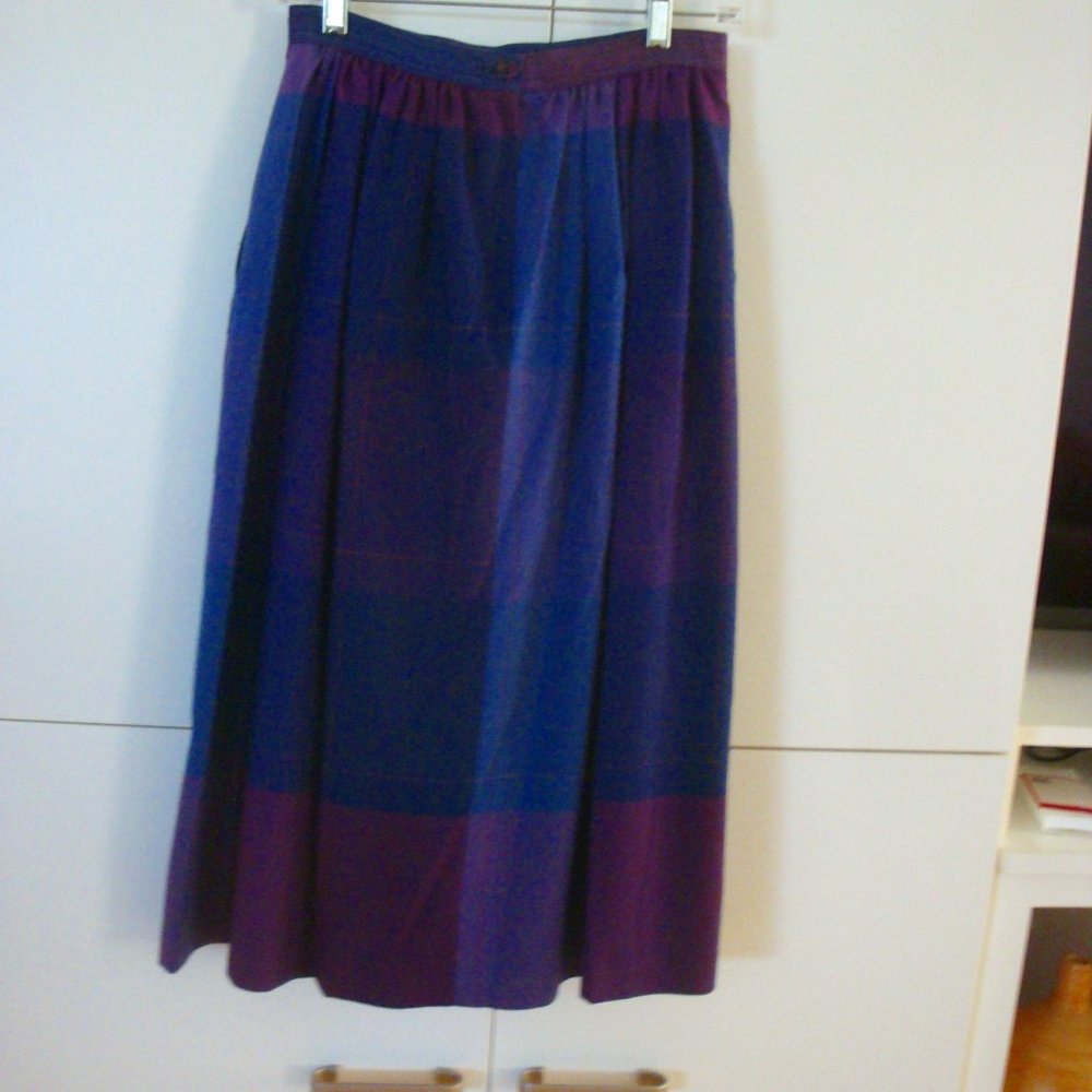 Vintage Liz Claiborne 100% Pure Wool Lined 2 pocket Mid Skirt Women's Size 10